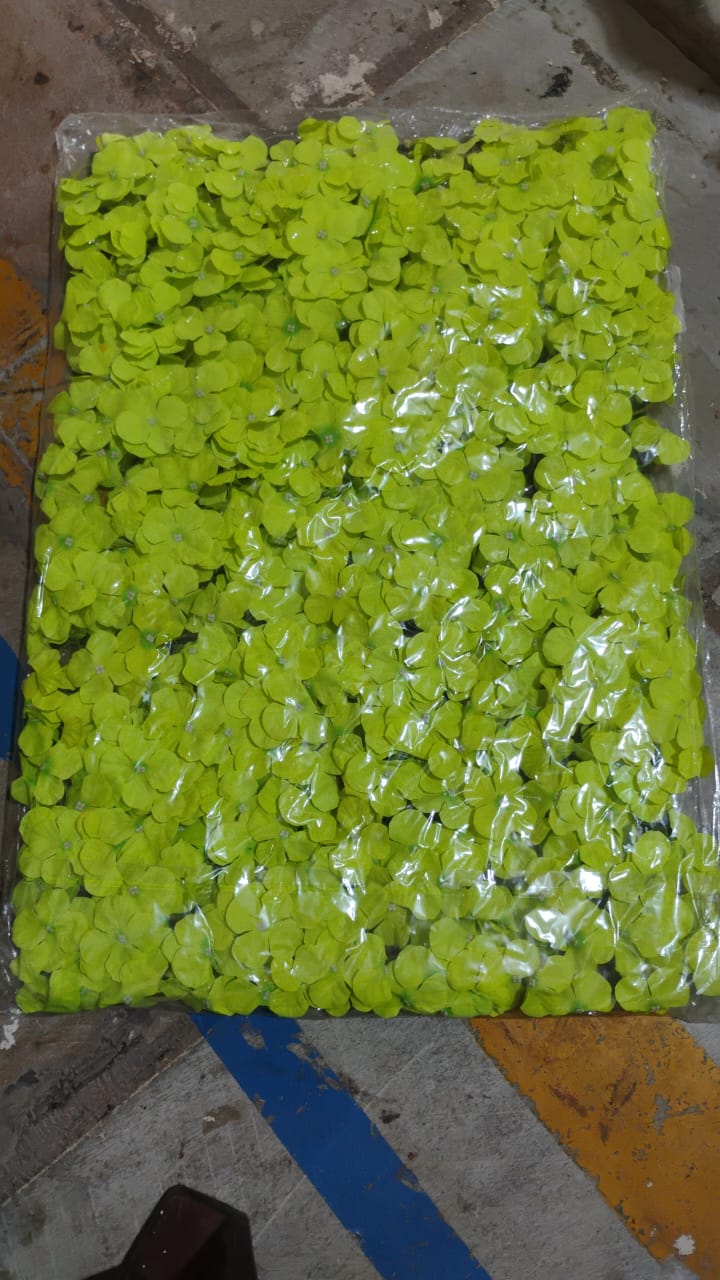 Plastic Wall Artificial Flowers Plant Base (60×40 CM / 1 Pc) Plastic Wall Artificial Flowers Plant Base (60×40 CM / 1 Pc)